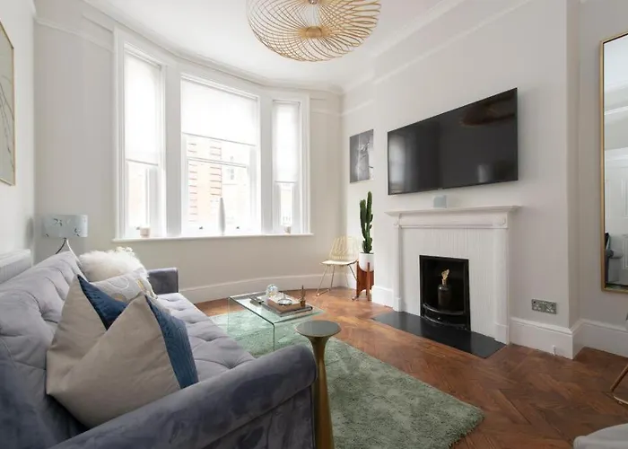 Newly Renovated 4 Bed Apartment In Marylebone - Sleeps 8